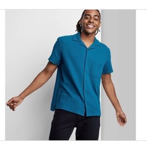 Men's Short Sleeve Button-Down Shirt